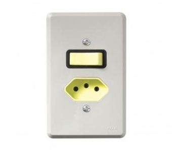 1 Tecla + Tomada (2P+T) 10A 250V - Com Placa